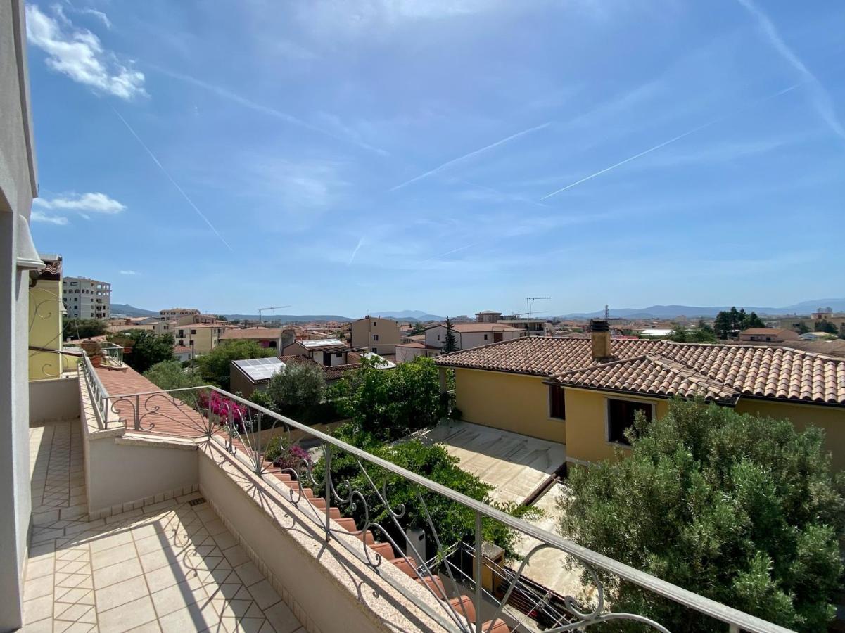 Appartamento Casa Sterlizia Olbia Esterno foto